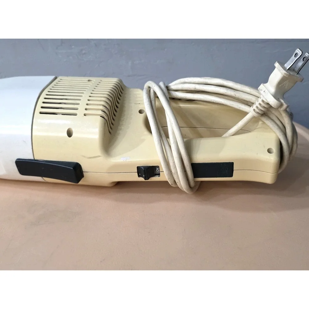 Vintage Singer 3 In‎ 1 Hand Held Vacuum Model 3HV100 Vacuum Cleaner Tested Works - Picture 12 of 12